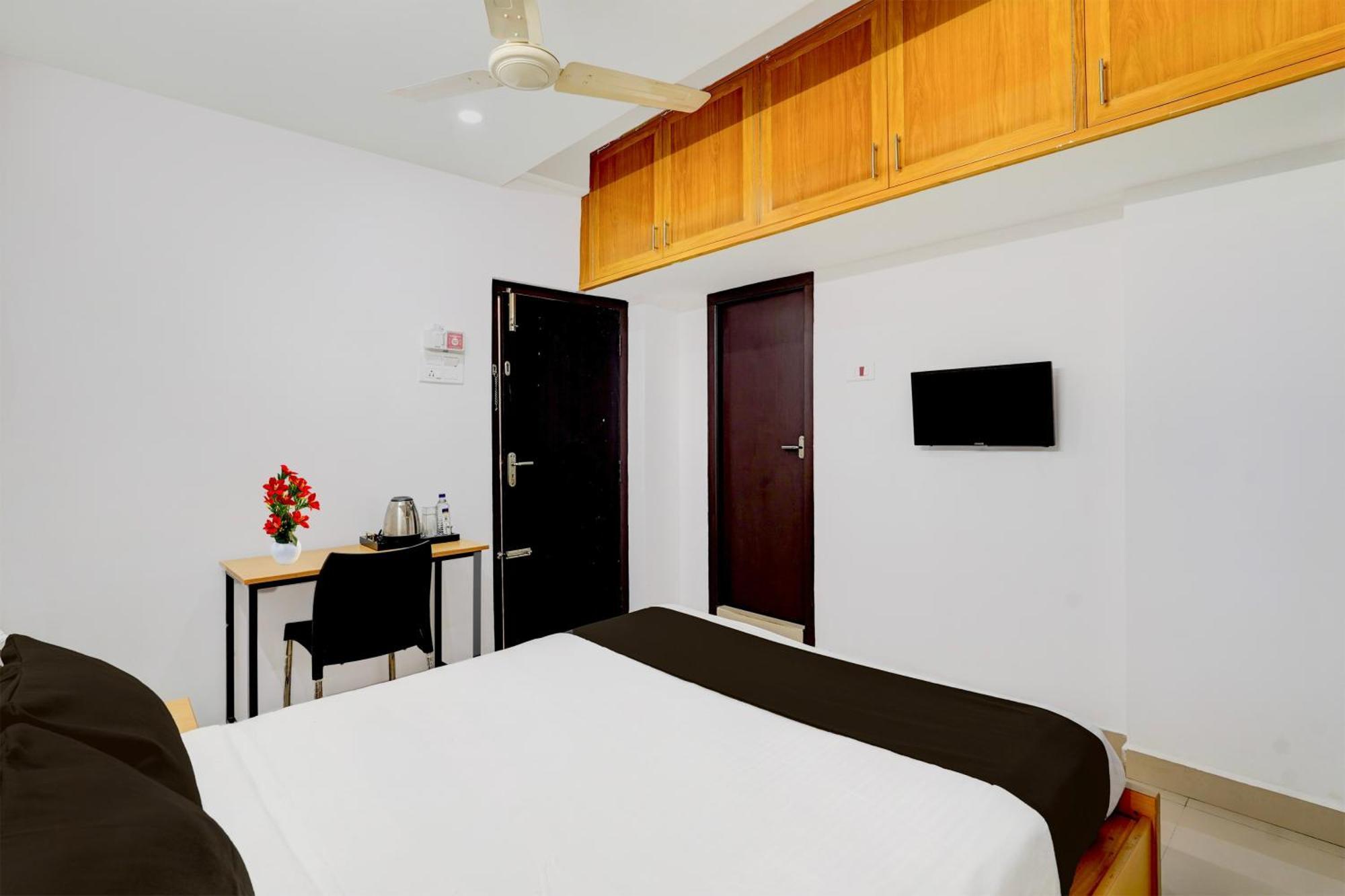 Super Hotel O Valasaravakkam Near Chandra Metro Mall Madrás Exterior foto